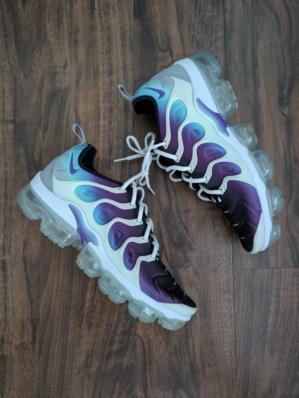 Nike Men's 10.5 VaporMax Sneakers Gradient Purple Teal Women's 12